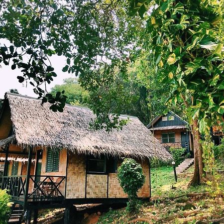 Naiya Beach Bungalow Rawai 외부 사진